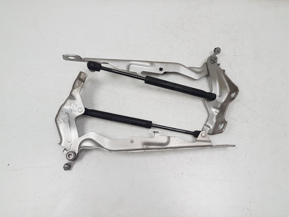 2006 - 2011 Volvo S80  Saloon Bonnet Hinge/Strut