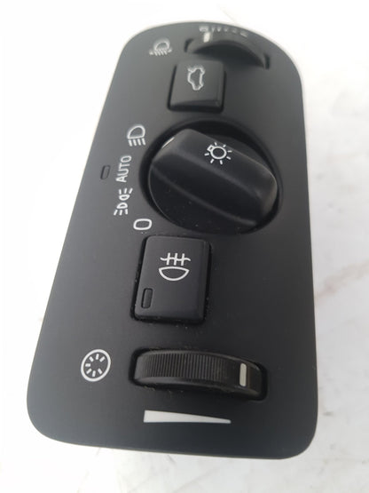 2012 - 2015 Volvo V40  Hatchback Headlight Switch 30739425