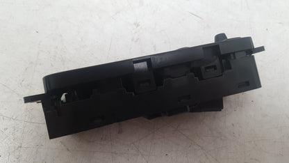2006 - 2013 Volvo C30  Hatchback Right Front Window Switch 31264926