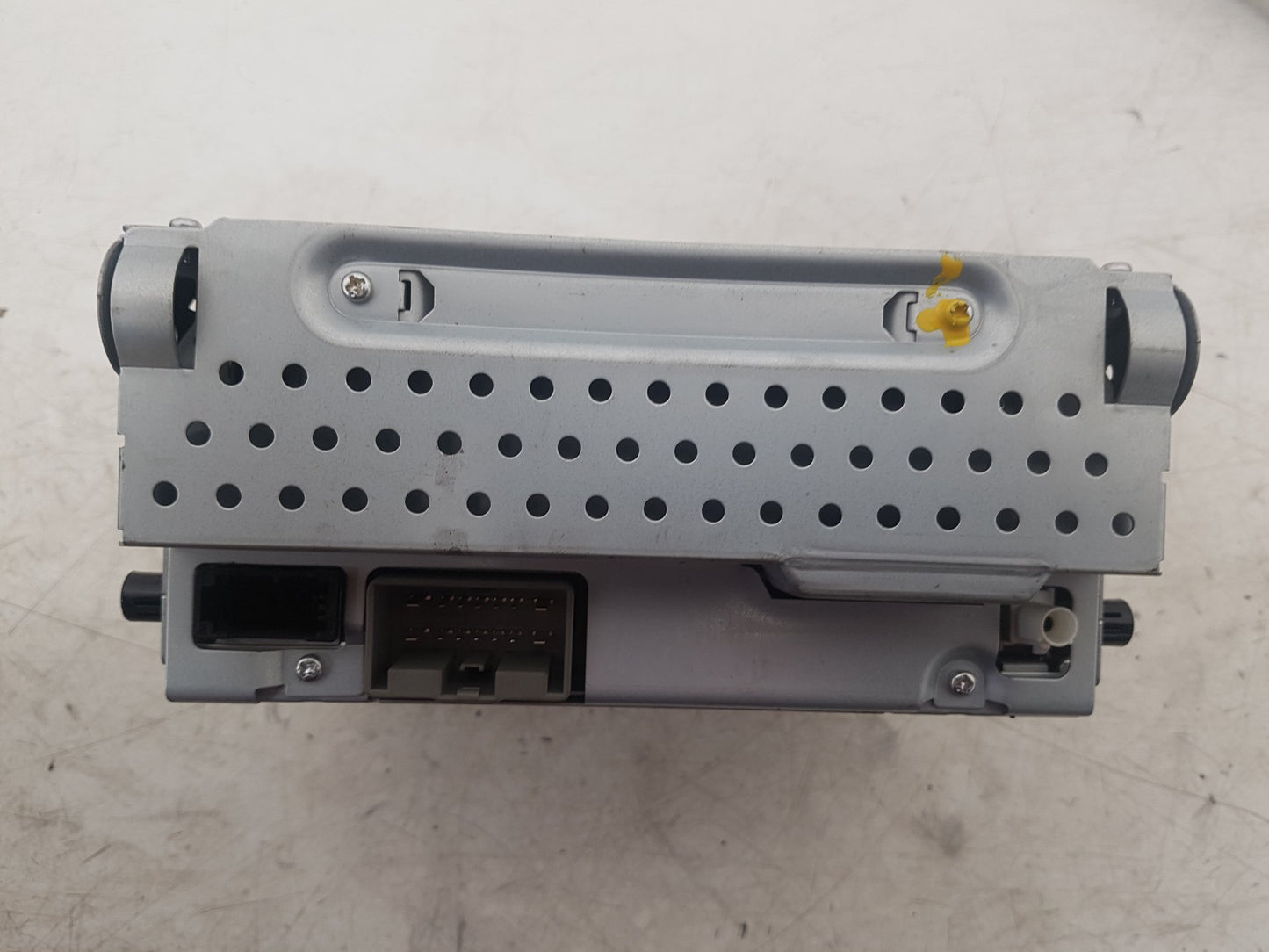 2007 - 2016 Volvo V70  Estate CD Player 31260541