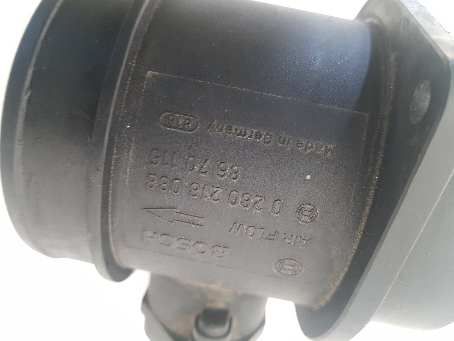 2005 Volvo S60  Saloon Air Flow Meter 8670115