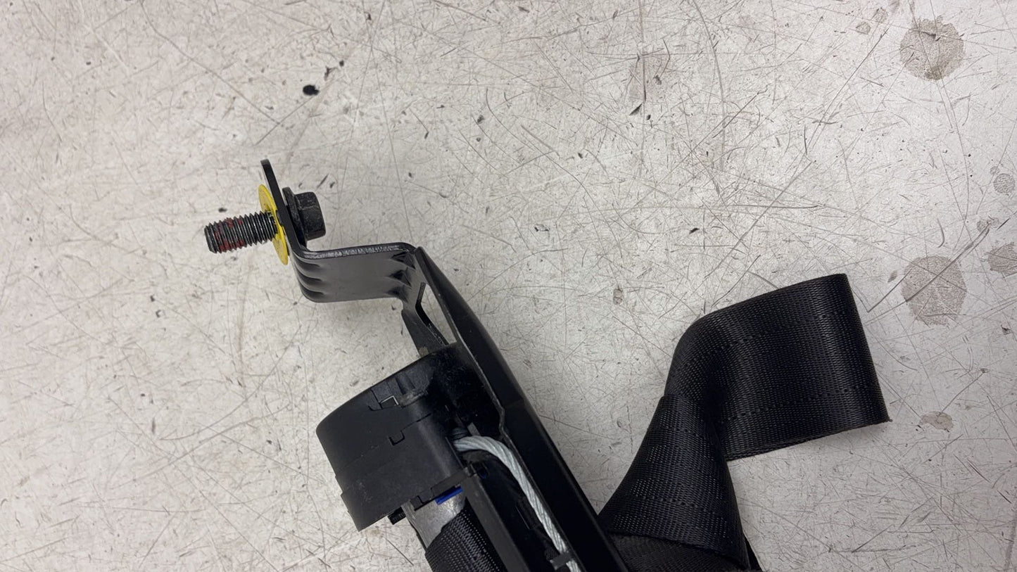 2007 - 2012 Volvo C30 533 Hatchback Right Front Seat Belt 30642223