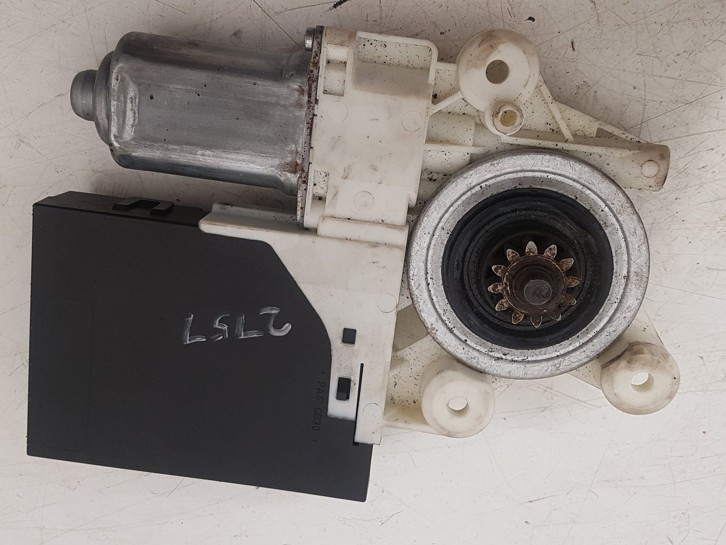 2010 Volvo S40  Saloon WINDOW REG MOTOR (DRIVERS SIDE FRONT) 30739065