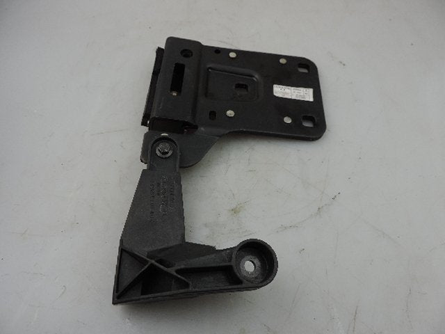 2006 - 2014 Volvo C70  Convertible LOCK BRACE, LEFT 9466684