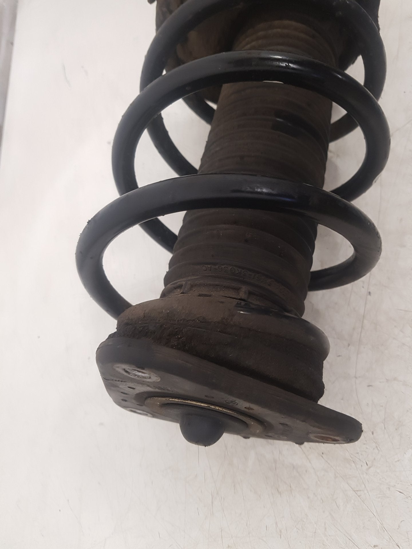 2006 - 2012 Volvo C30  Hatchback Right Front Shock Absorber