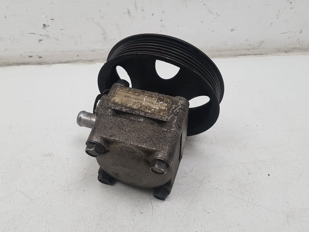 1999 - 2000 Volvo V70   Power Steering Pump 8251734