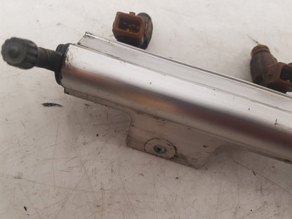 2002 - 2006 Volvo XC90  Estate Injection Rail 8658593