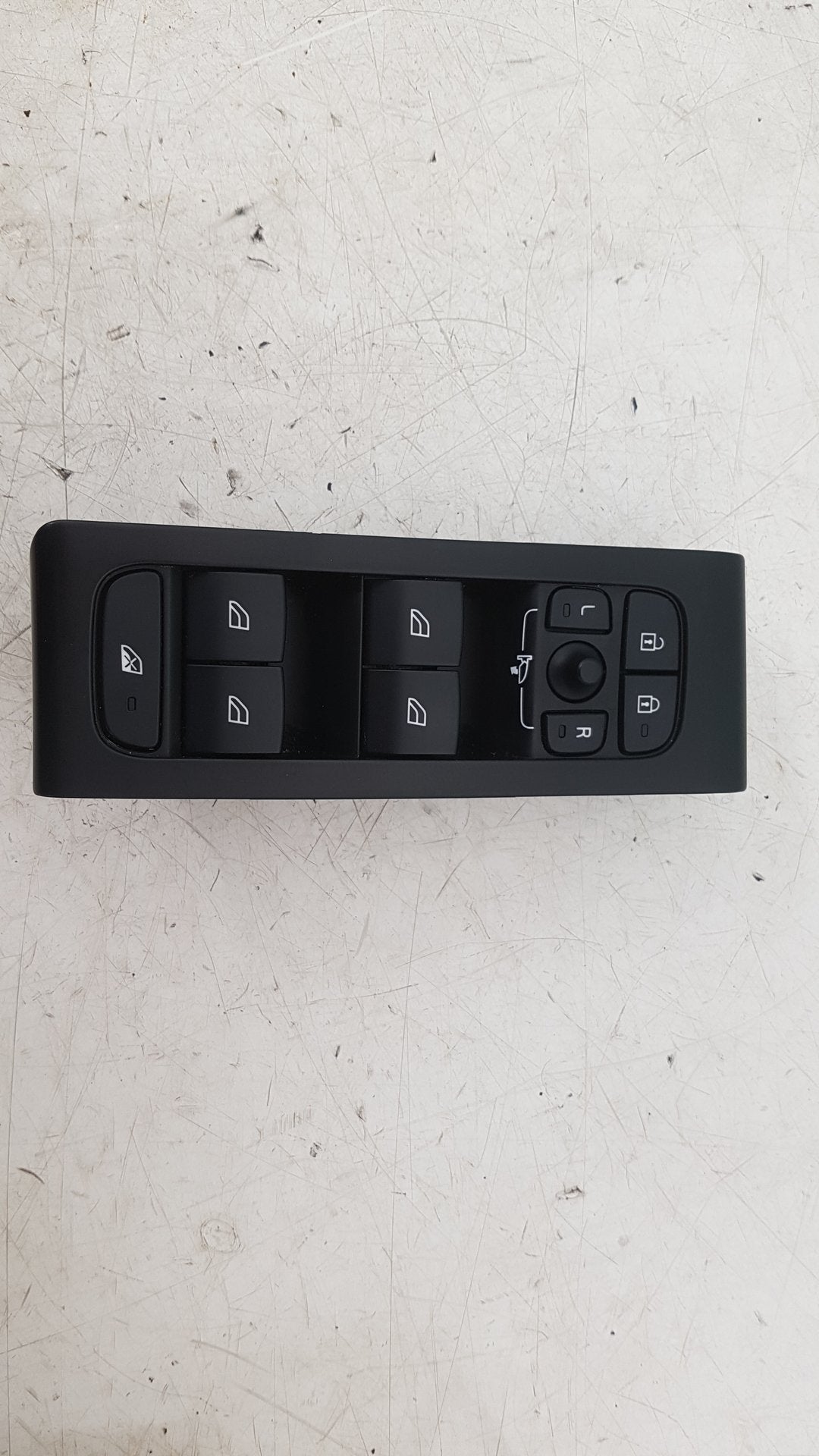 2017 - 2025 Volvo XC40 536 SUV Right Front Window Switch 31319764