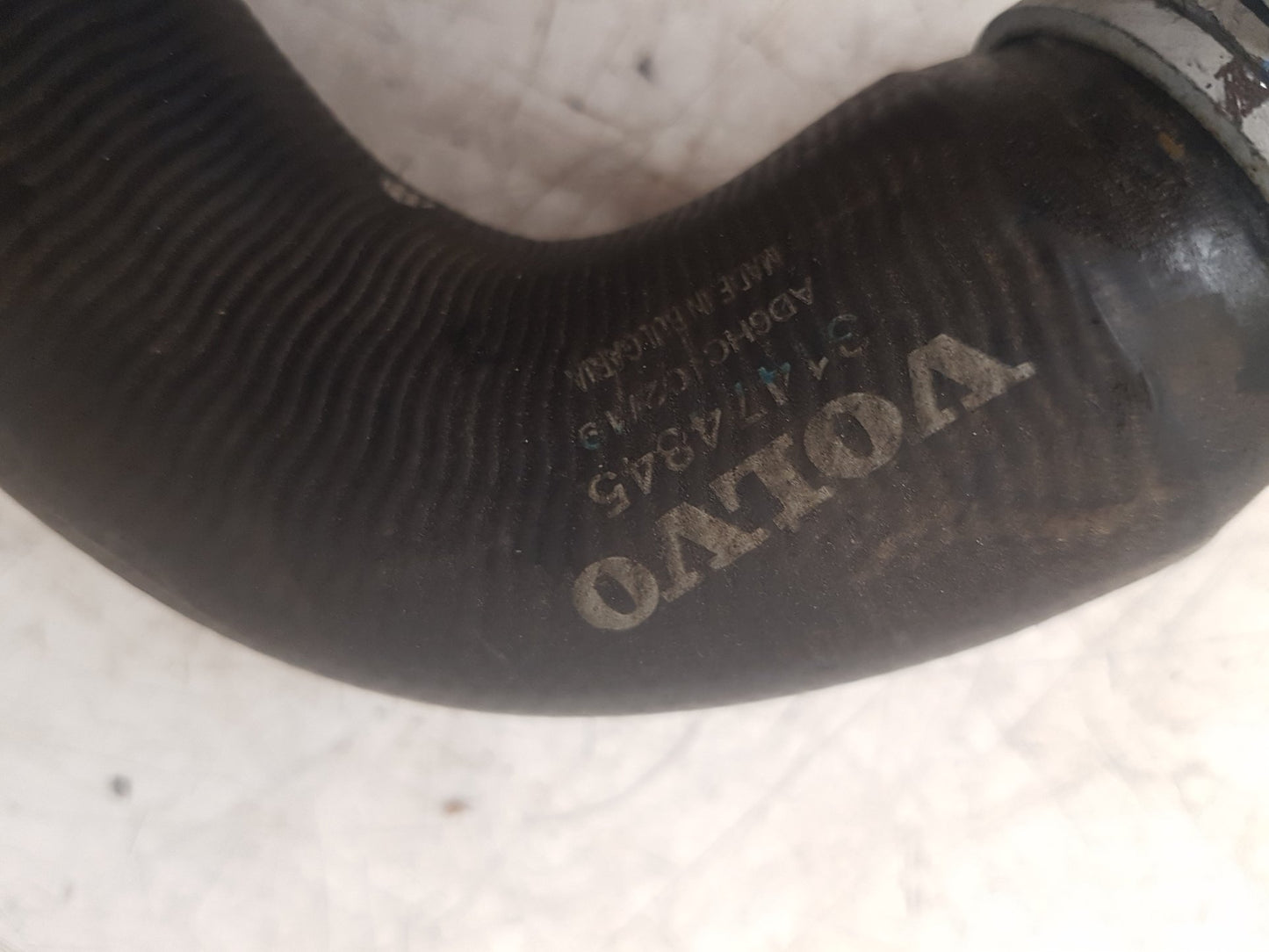 2017 - 2026 Volvo V60 II 225 Estate RADIATOR HOSE 31474845