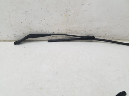 2009 - 2013 Volvo XC60  Estate Right Front Wiper Arm 30753530