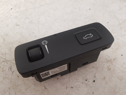 2011 - 2014 Volvo XC90  Estate Tailgate Control Module 31443873