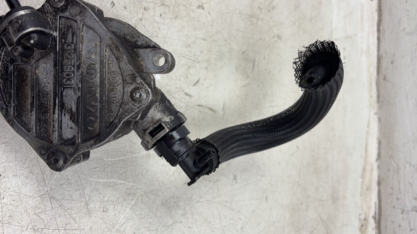 2011 - 2014 Volvo V60 I 155 Estate Brake Vacuum Pump 31258031
