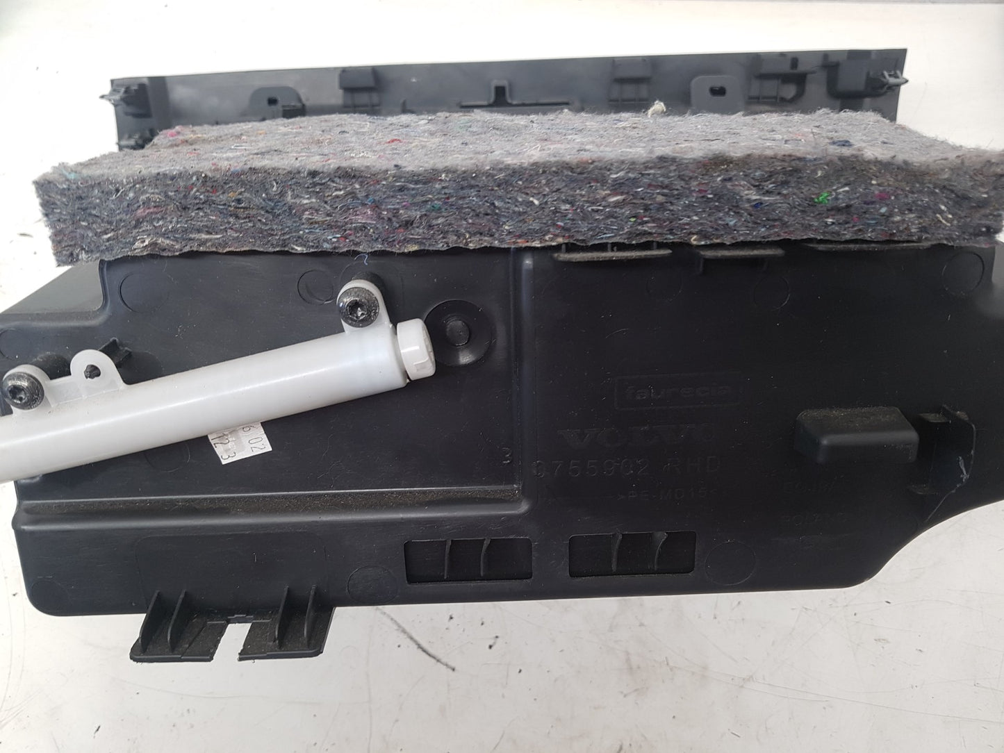 2008 - 2013 Volvo XC60 I 156 Estate Glove Box 30755902