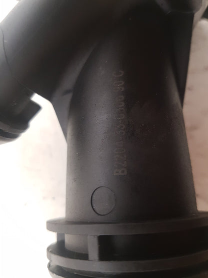 2010 - 2015 Volvo S80 II 124 Saloon THERMOSTAT HOUSING/TEMP SENSOR B2204-33-0306