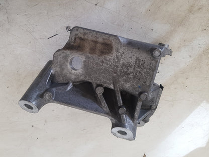 2017 - 2025 Volvo V90 235, 236 Estate Right Engine Mount 31670033