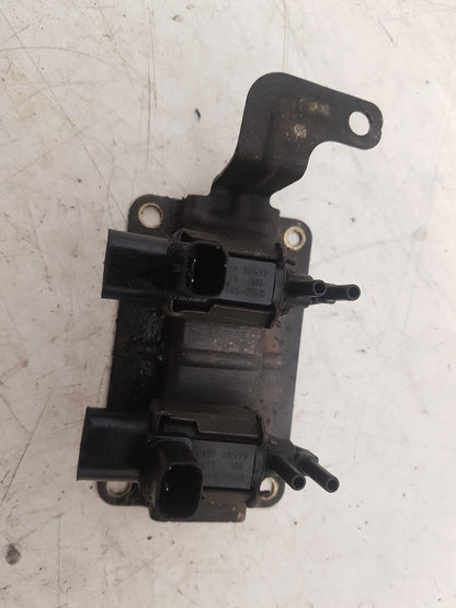 2004 - 2007 Volvo S40  Saloon VACUUM CONTROL SOLENOID VALVE 4M5G-9A500-NA