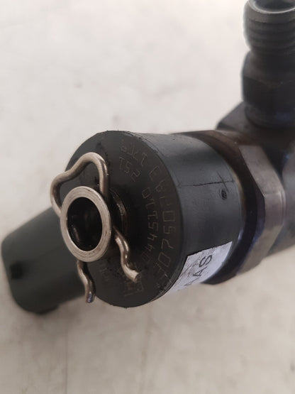 2000 - 2007 Volvo XC70  Estate Fuel Injector 0445110251