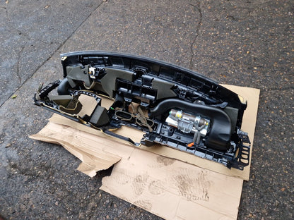 2010 - 2015 Volvo V70  Estate Dash Assembly