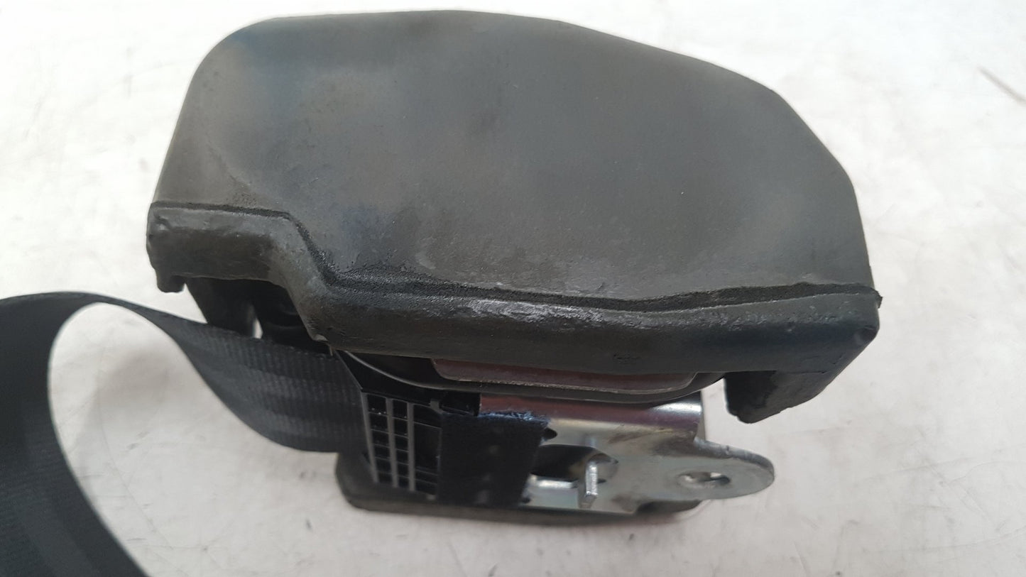 2013 Volvo V40  Hatchback Left Rear Seat Belt 31292072