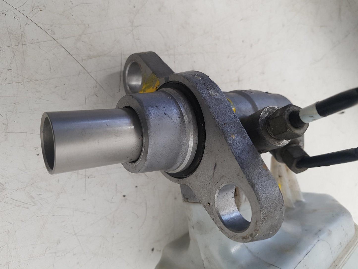 2010 - 2012 Saab 9-5  Saloon BRAKE FLUID RESERVOIR AND MASTER CYLINDER 4155 0110 24