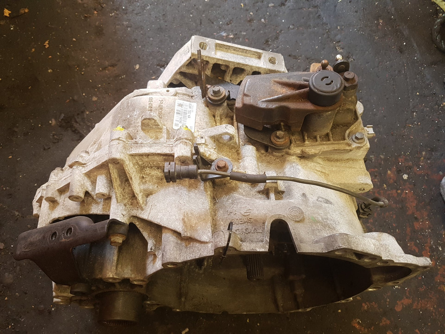 2009 - 2015 Volvo XC60  Estate Manual Gearbox 9482390