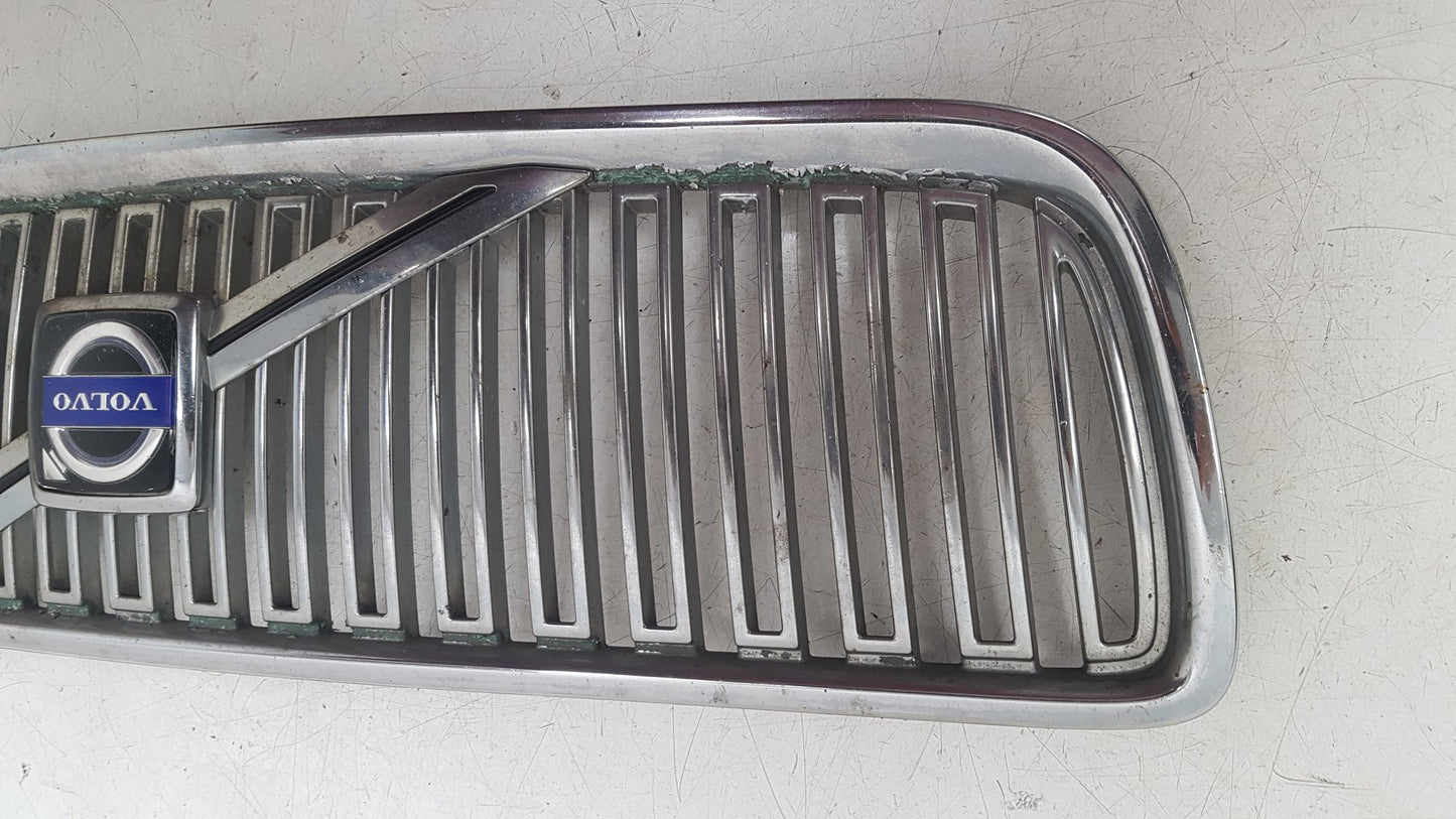 2005 - 2008 Volvo V70  Estate FRONT GRILL 08693346