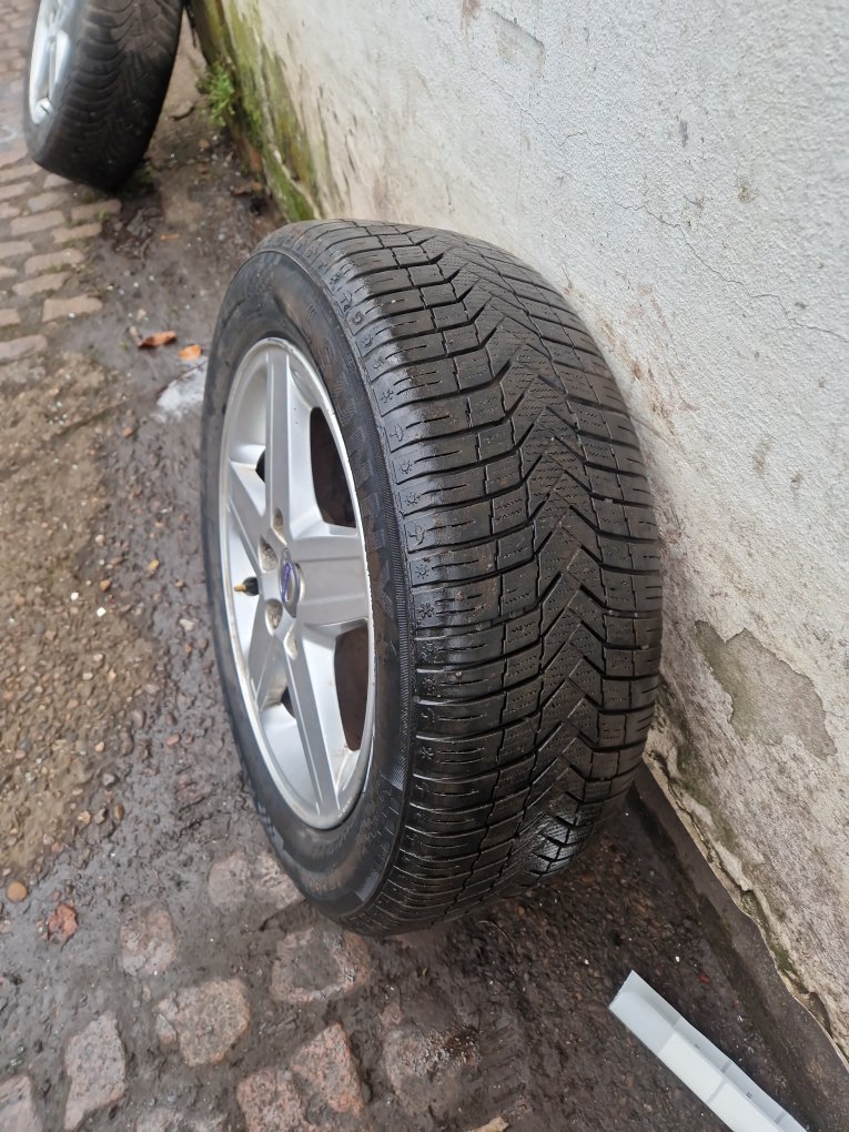 2005 - 2012 Volvo S40  Saloon Alloy Wheel 30671413  16 CERYX