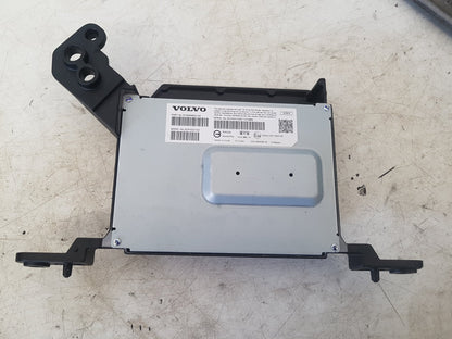 2017 - 2025 Volvo V90 235, 236 Estate Amplifier 32359503