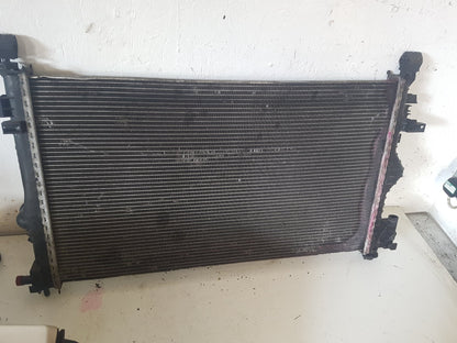 2010 - 2012 Saab 9-5  Saloon RADIATOR (MANUAL) (A/C CAR) 13241725