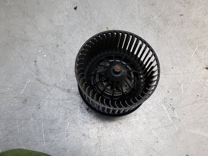 2013 - 2018 Volvo V40  Hatchback Blower Motor