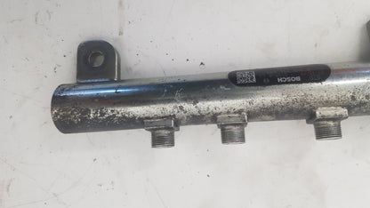 2005 - 2011 Saab 9-3  Estate Injection Rail 0445214095