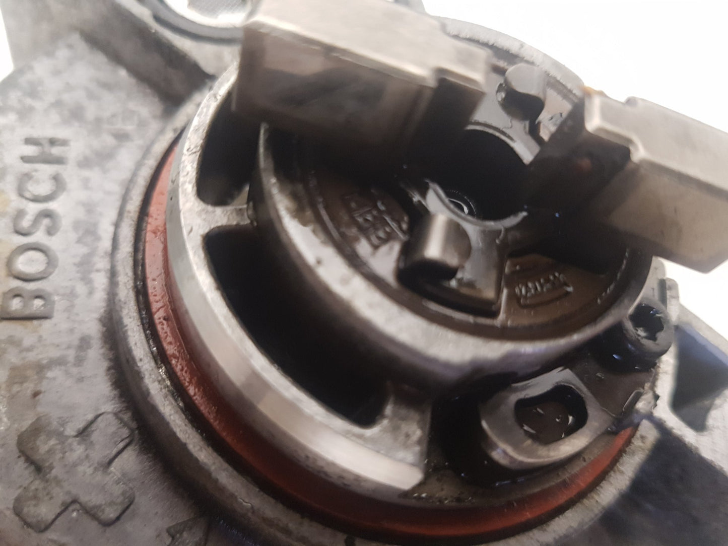 2013 - 2016 Volvo V40 III 525 Hatchback Brake Vacuum Pump 9804021980