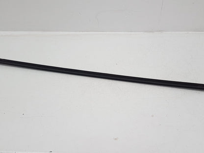 2004 - 2007 Volvo V70  Estate WINDOW SCRAPER