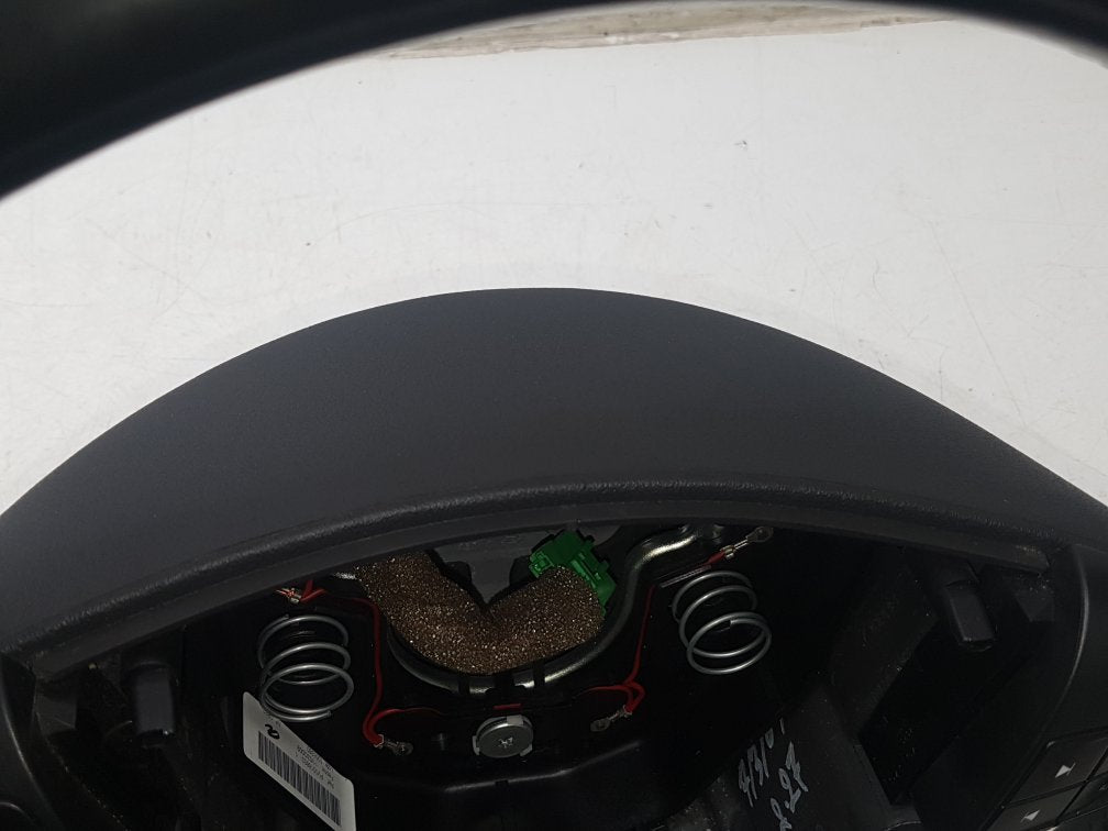 2007 - 2010 Volvo V70  Estate Steering Wheel SV5518700