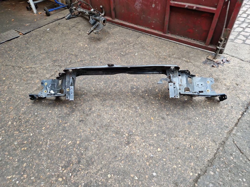2002 - 2014 Volvo XC90  Estate Front Panel 31253239