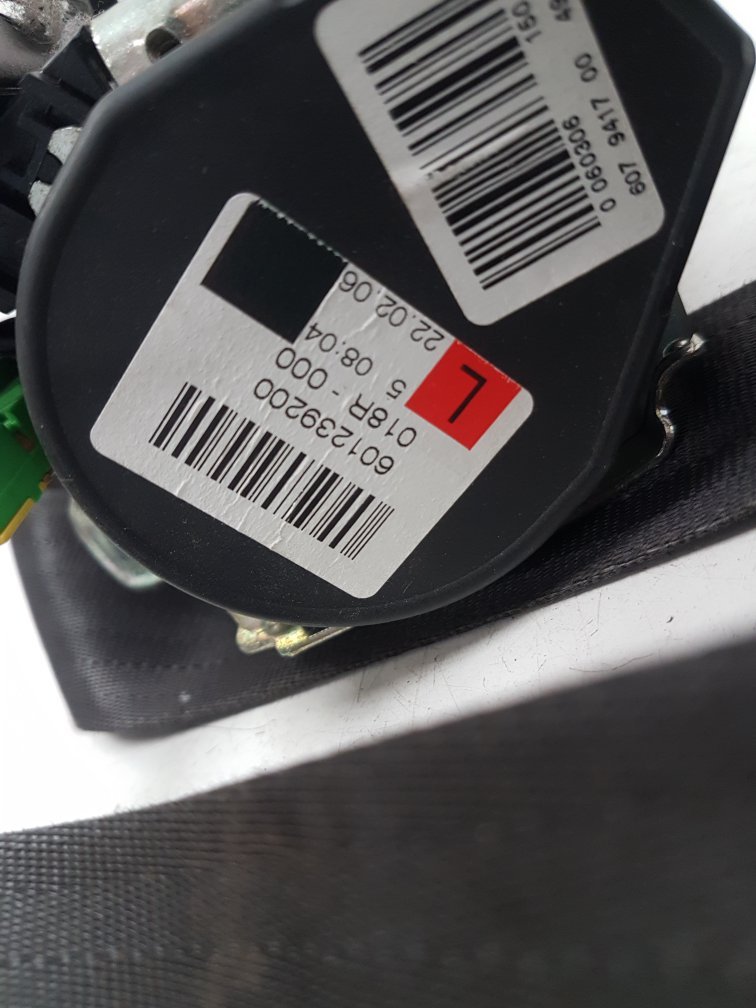 2003 - 2006 Volvo XC90  Estate Left Rear Seat Belt 8639495