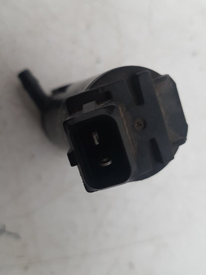 2002 Saab 9-3  Convertible WASHER PUMP (WINDSCREEN) 60210-2970