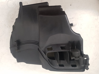 2006 - 2012 Volvo C30  Hatchback Air Filter Box 7689550204