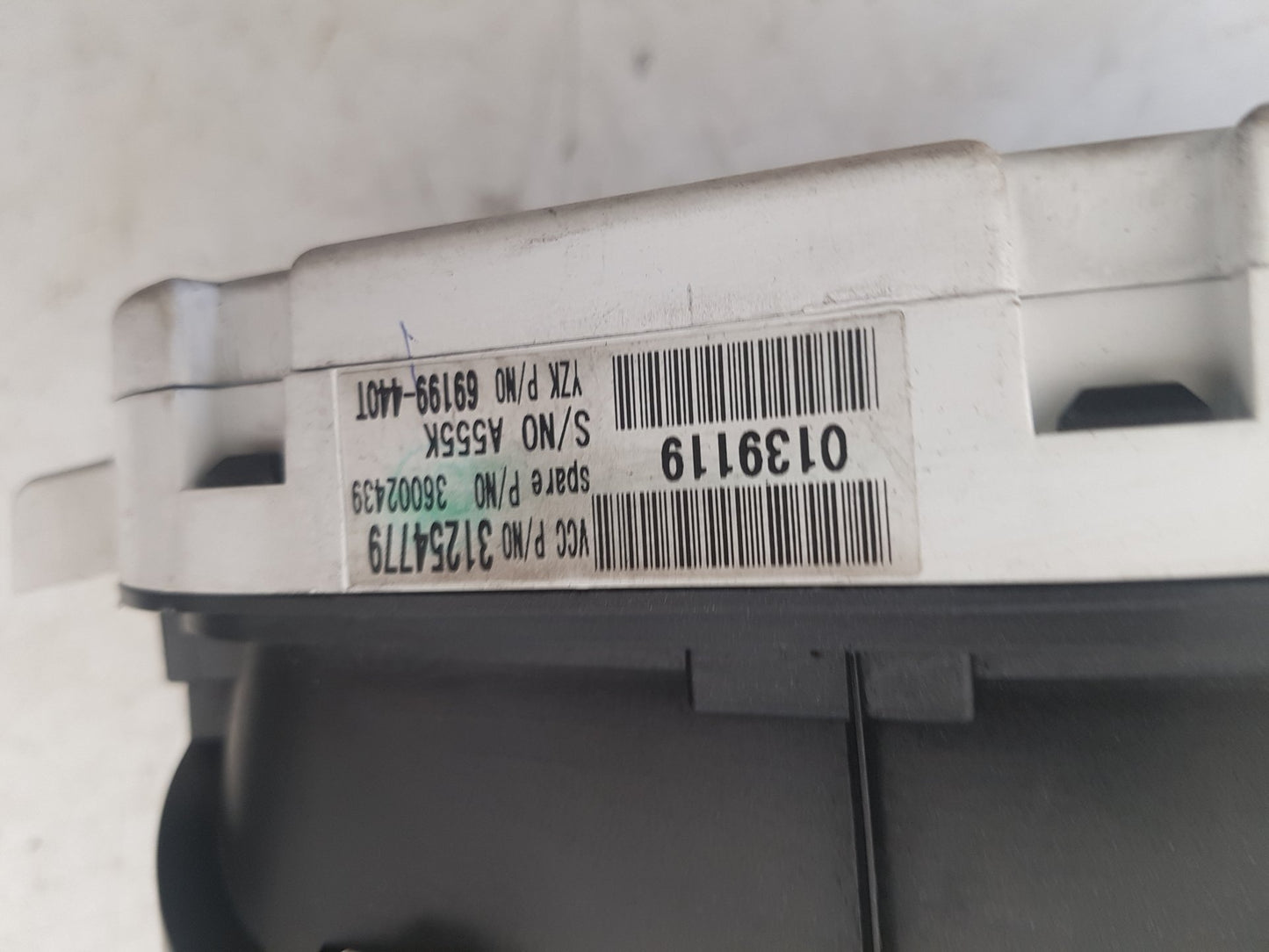2006 - 2012 Volvo C30  Hatchback Instrument Cluster 31254779