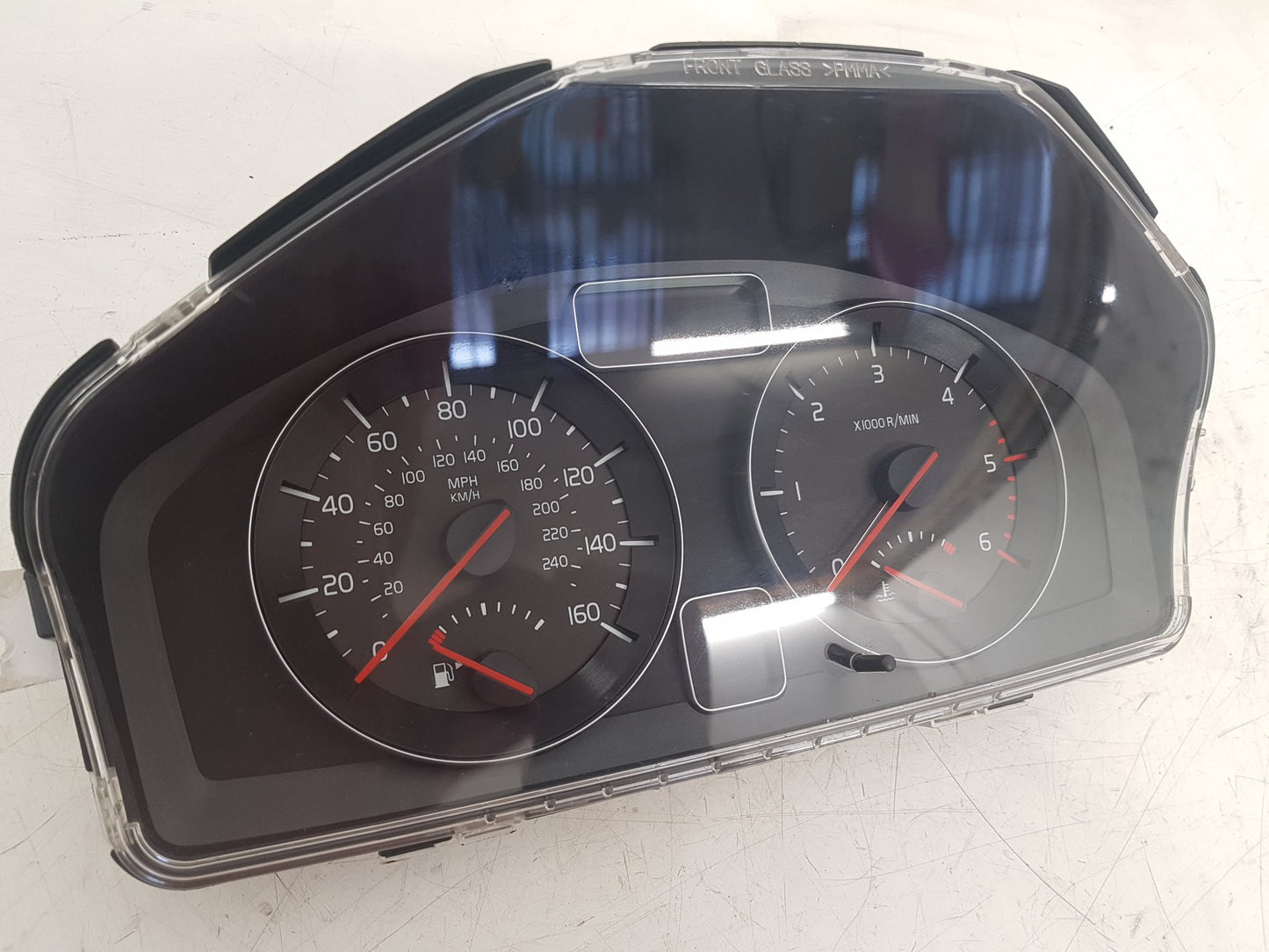 2010 - 2012 Volvo S40  Saloon Instrument Cluster 31296235
