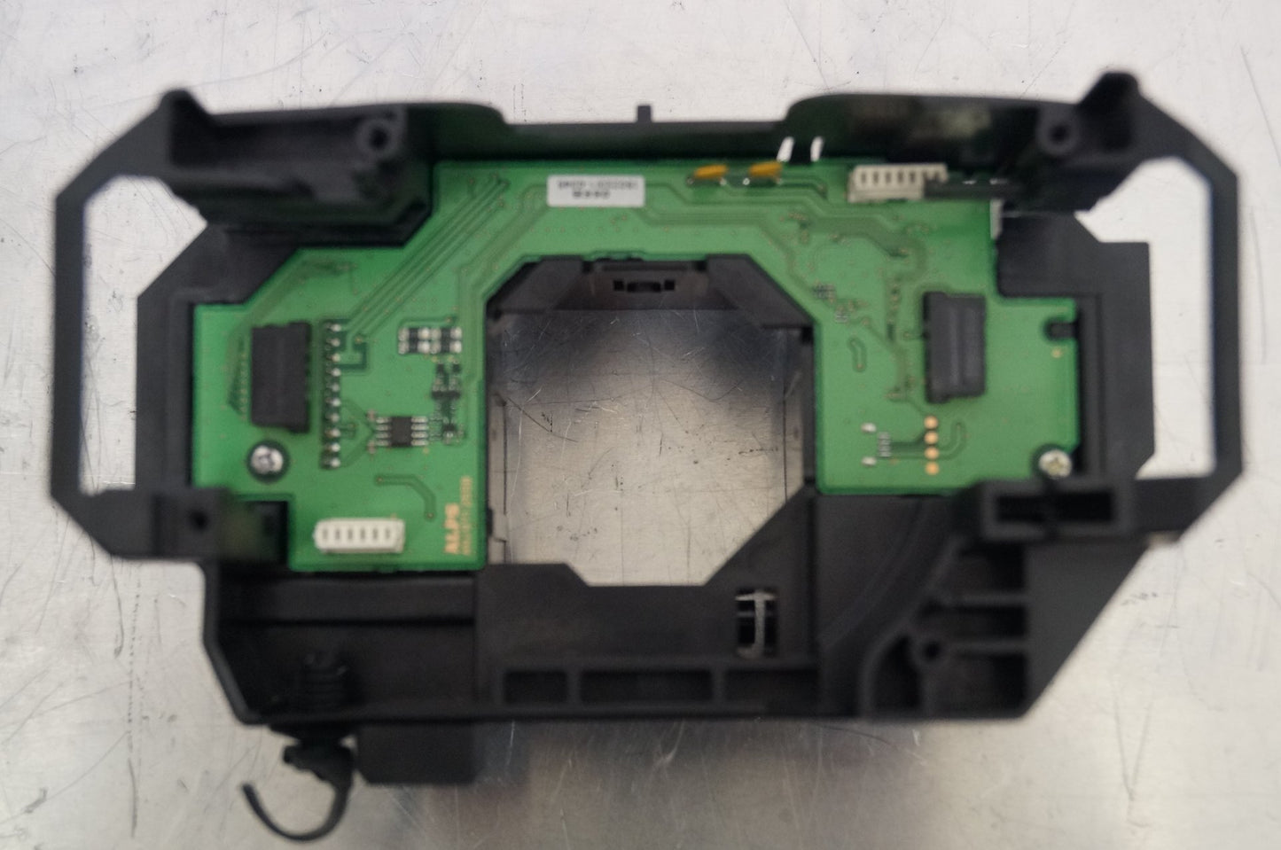 2012 - 2017 Volvo V40  Hatchback STEERING WHEEL MODULE (SWM) 31343022