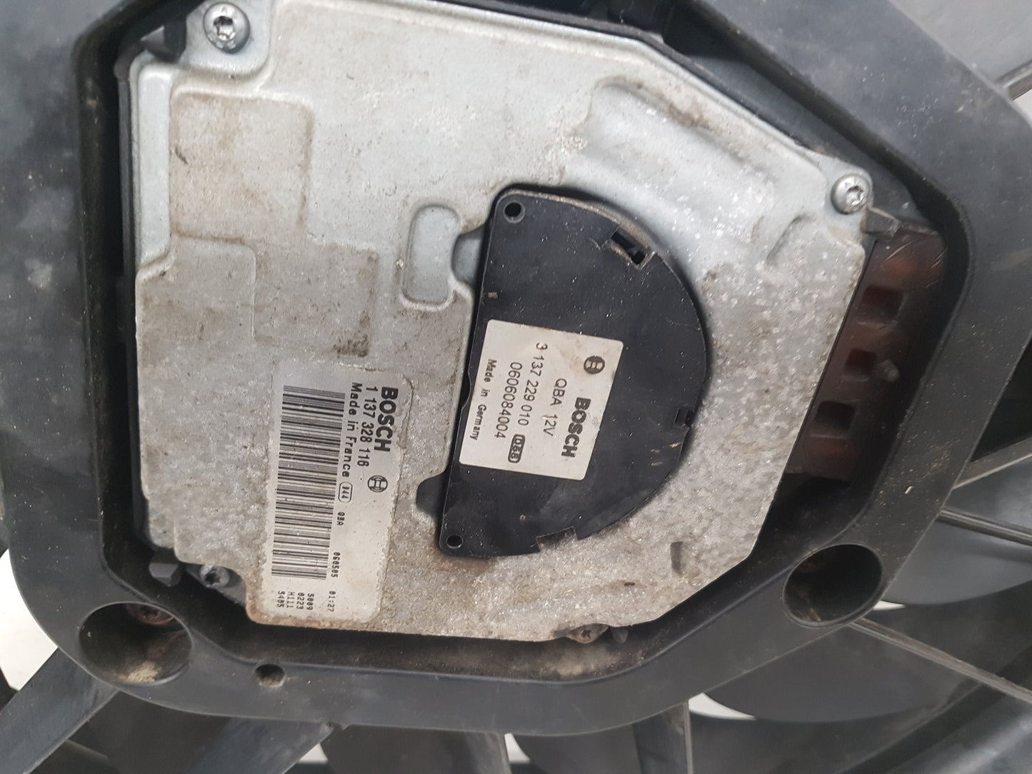 2000 - 2007 Volvo XC70  Estate RADIATOR FAN & COWLING (A/C CAR) 30741144