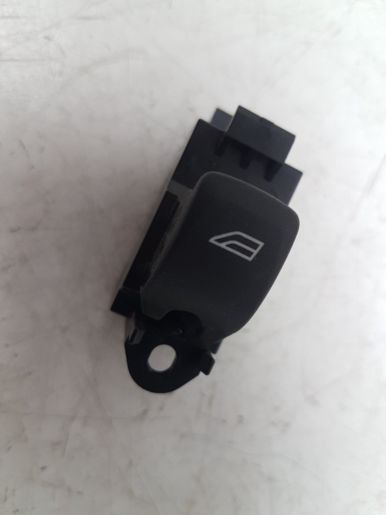 2010 - 2014 Volvo V60  Estate Left Front Window Switch 31272013