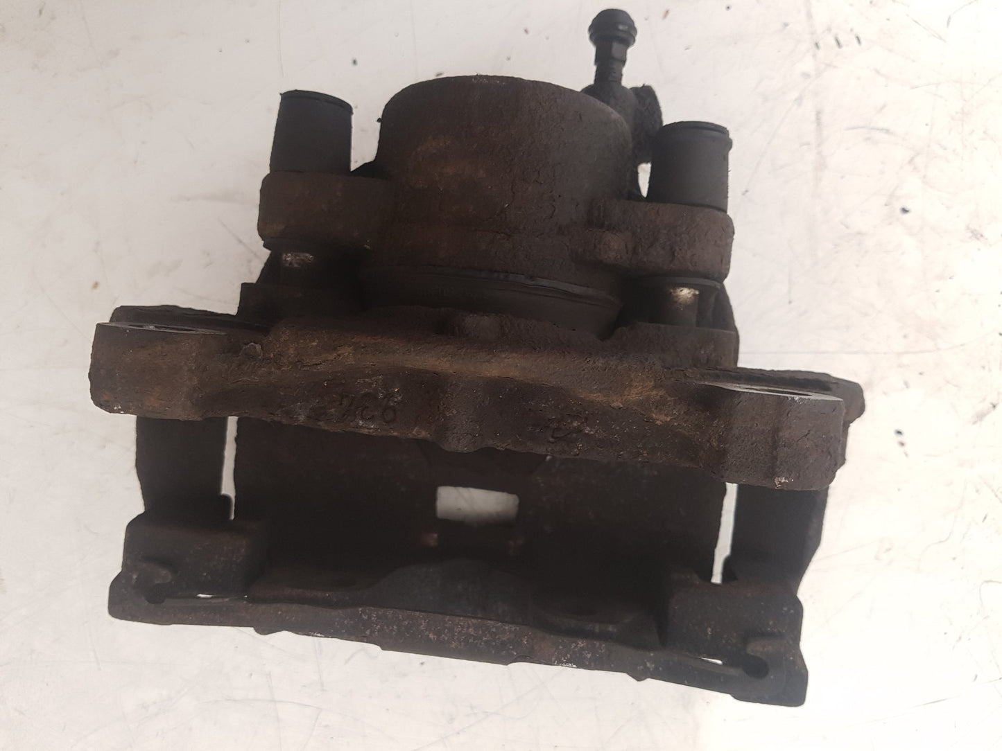 2012 Volvo S60  Saloon Right Front Caliper 8603754