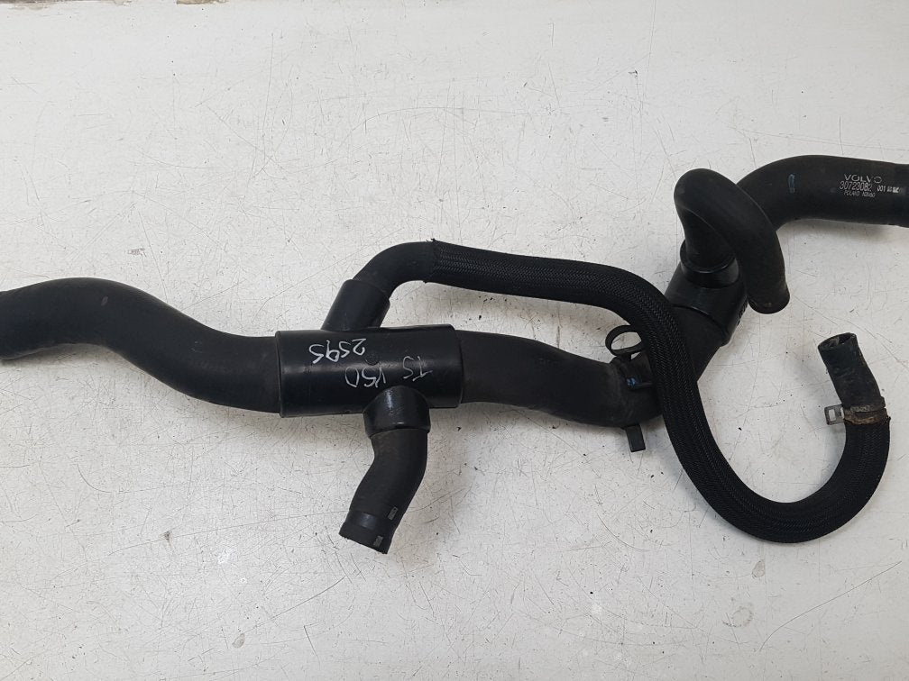 2004 - 2007 Volvo V50  Estate RADIATOR HOSE 30723082