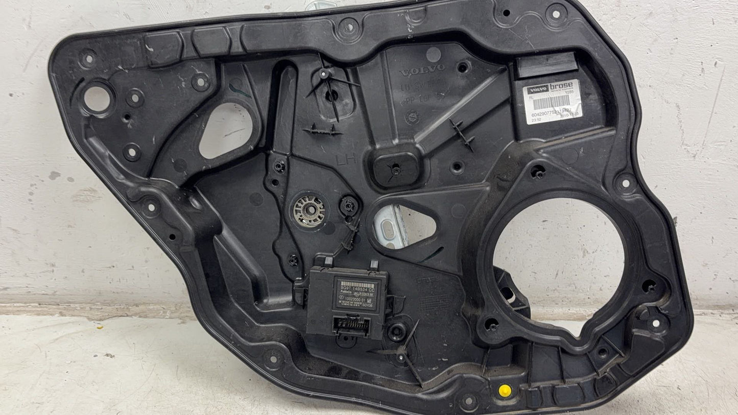 2008 - 2016 Volvo XC70 III 136 Estate WINDOW REG (PASSENGER SIDE REAR) 913950
