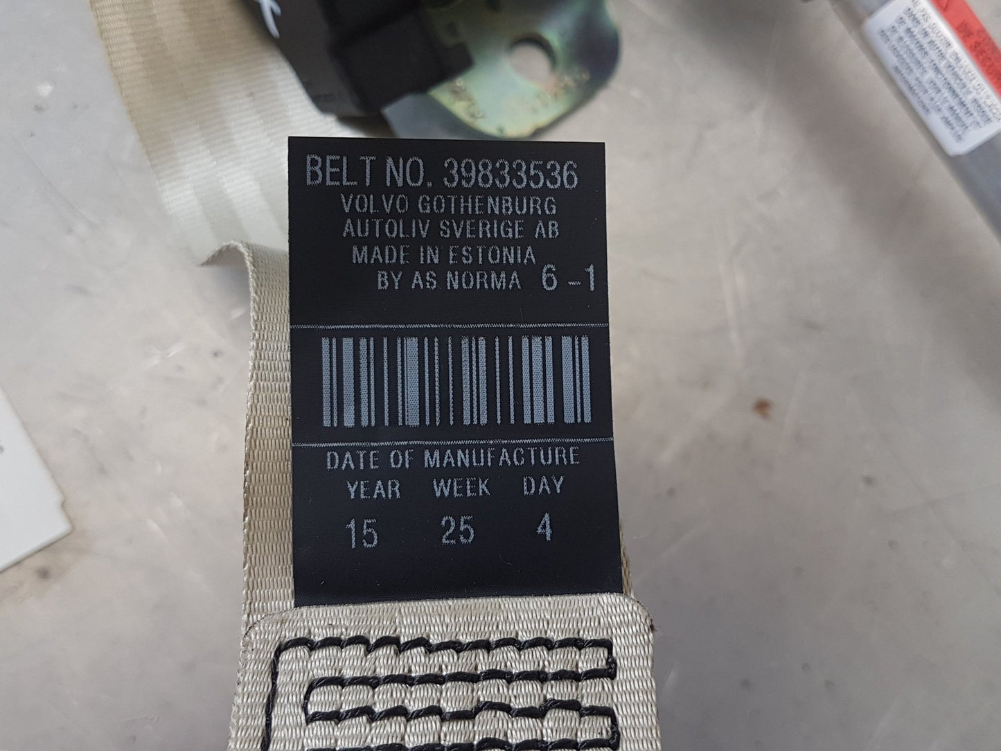 2014 - 2018 Volvo S80  Saloon Left Rear Seat Belt 39833536