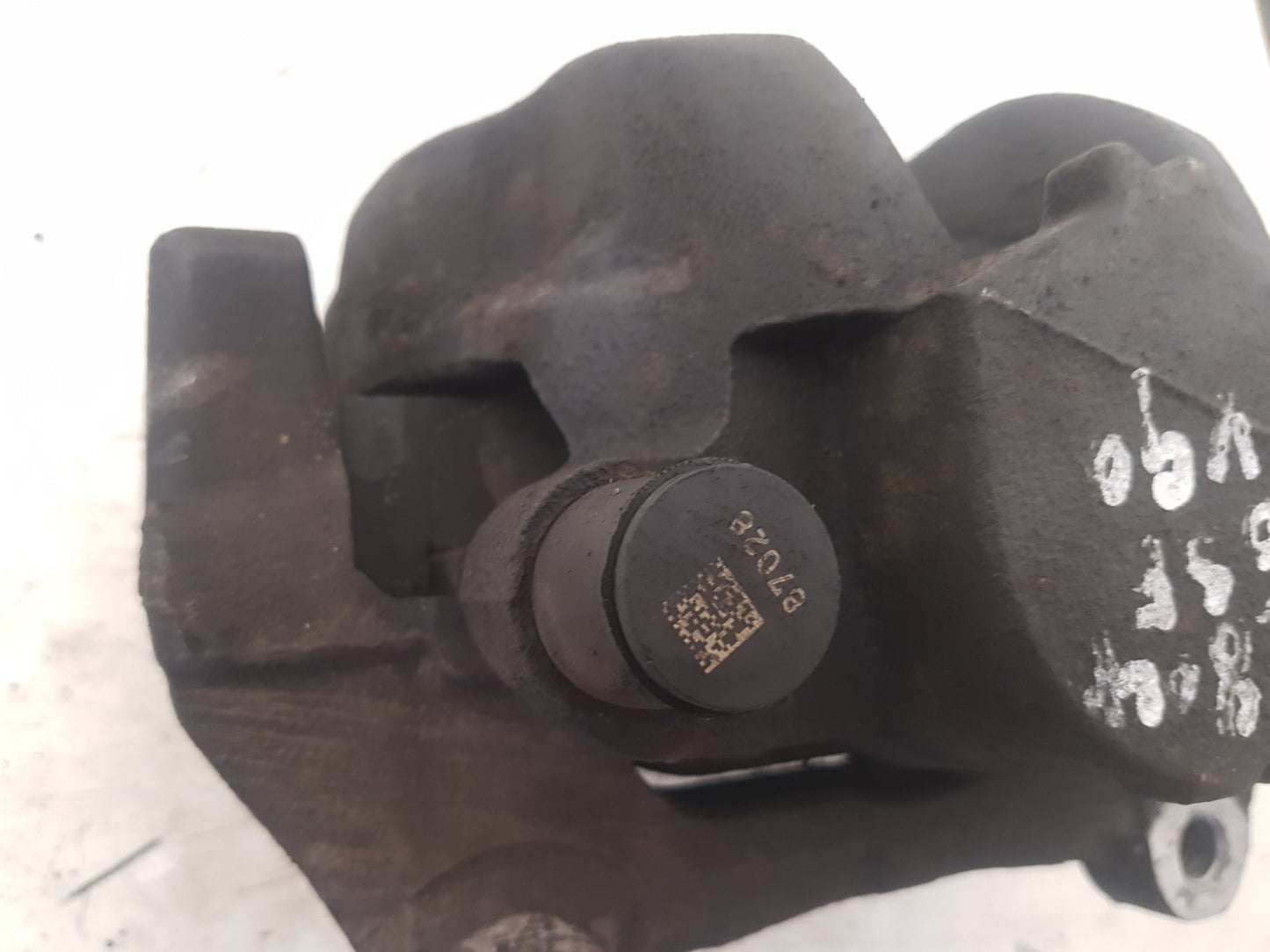 2022  V90 B6 Authorities Awd Mhev E6 4 Dohc  Estate Right Front Caliper 31665741