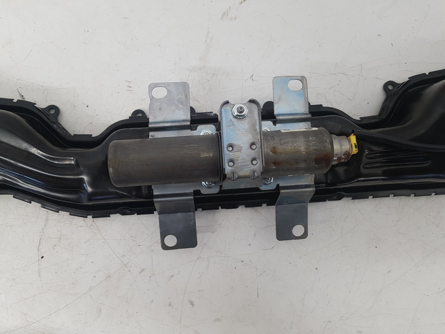 2015 - 2019 Volvo V40 Cross Country  Hatchback PEDESTRIAN AIRBAG 31404289