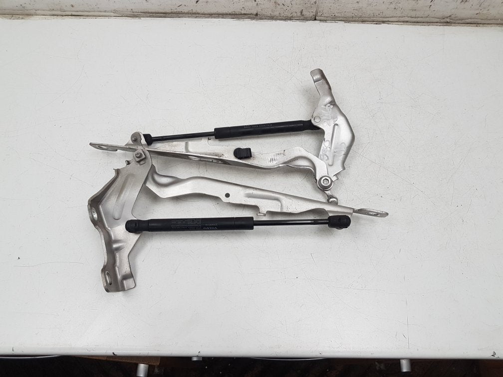 2006 - 2011 Volvo S80  Saloon Bonnet Hinge/Strut